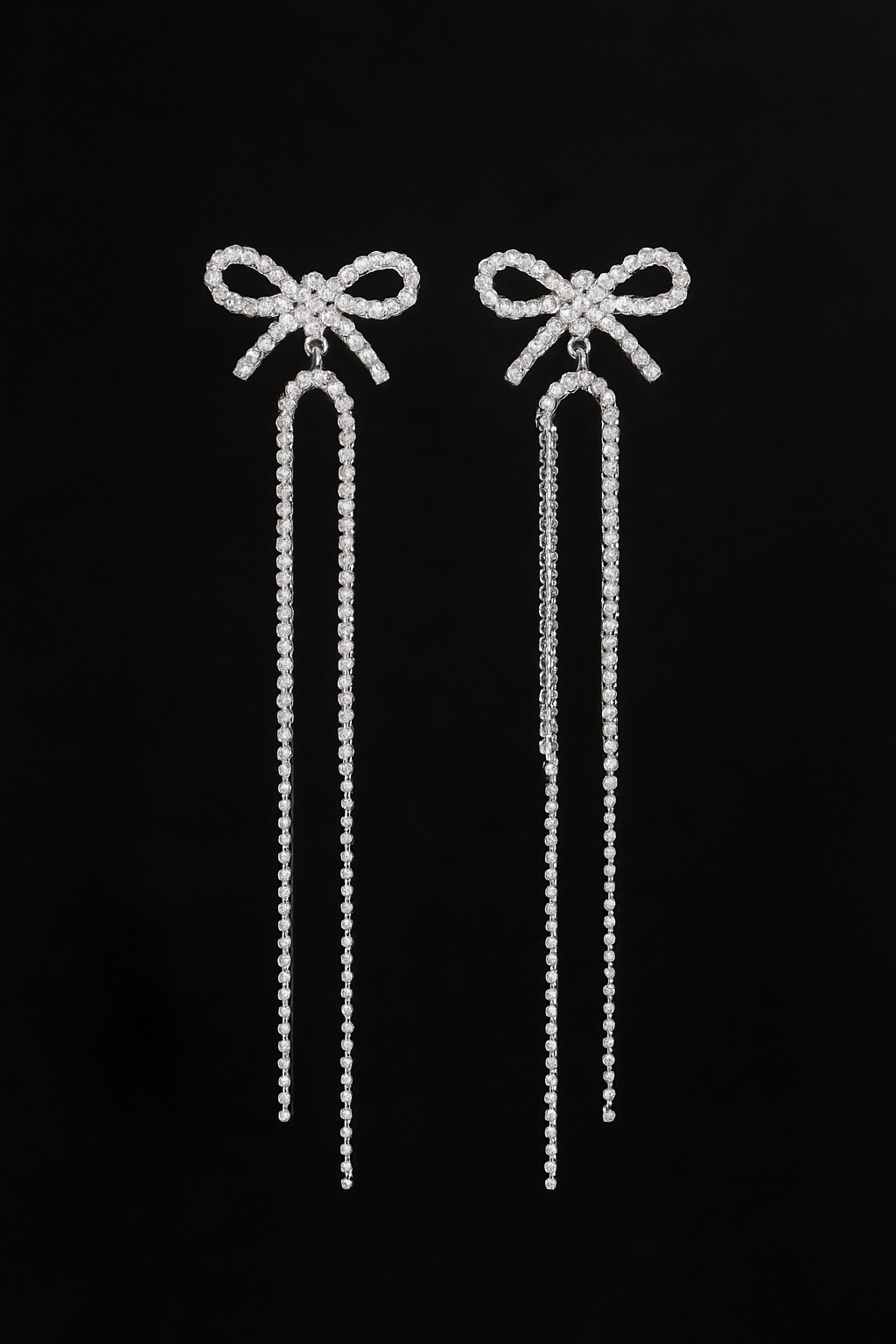Twinkle Tails – Silver Bow Chain Earrings